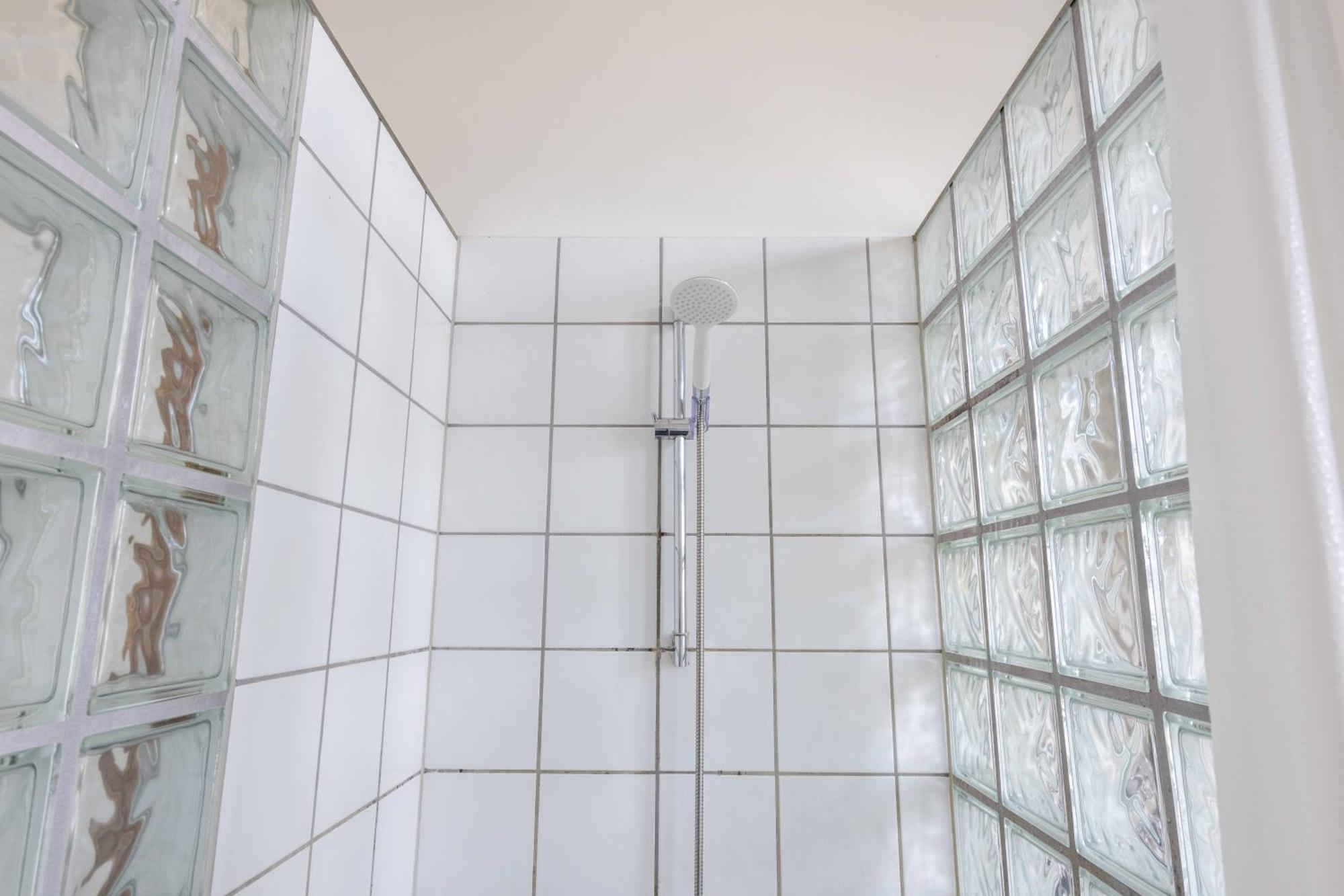 3 Bedroom Flat In Lovely Area Appartement *